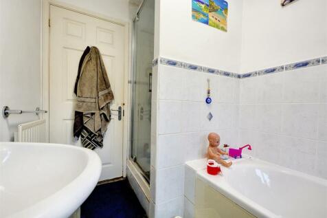 Bathroom_3.jpeg