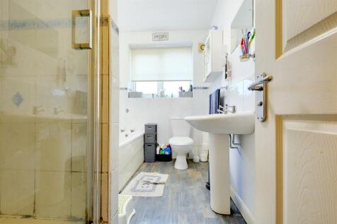 Bathroom_1.jpeg