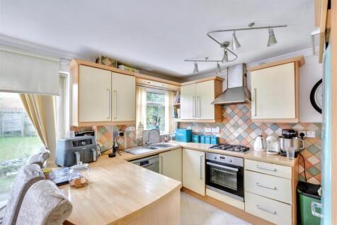 Kitchen_2.jpeg