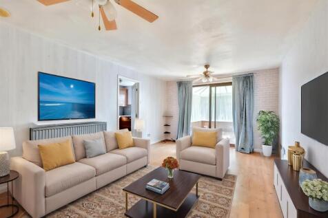 Lounge (VF).jpeg