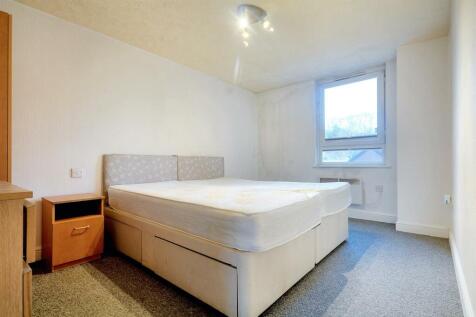 Bedroom_1.jpeg