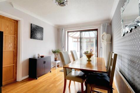 Dining Room_1.jpeg