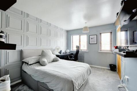 Bedroom 21.jpeg