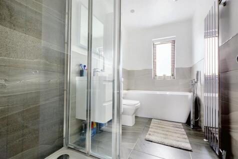 Shower Room_1.jpeg
