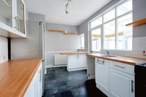 Kitchen_2.jpeg