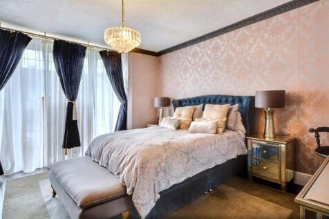 Bedroom One_3.jpeg