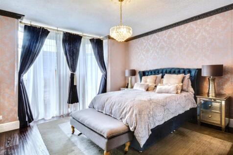 Bedroom One_1.jpeg
