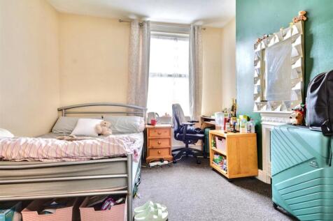 Bedroom One_1.jpeg