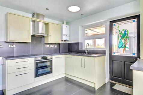 Kitchen_2.jpeg