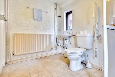 Shower Room.jpeg