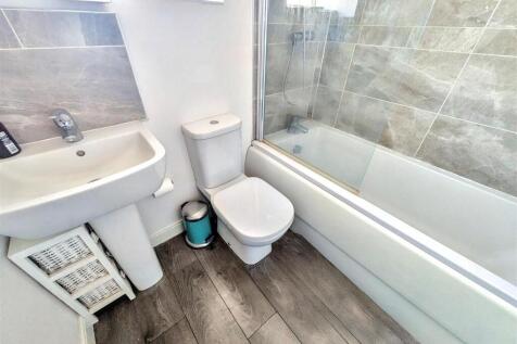 Bathroom.jpeg