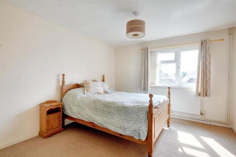 Bedroom_2.jpeg