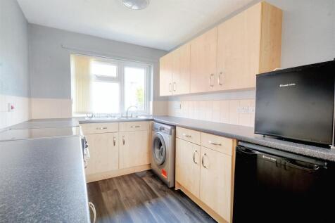 Kitchen_2.jpeg
