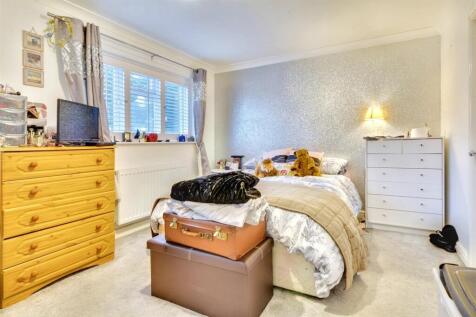Bedroom One.jpeg