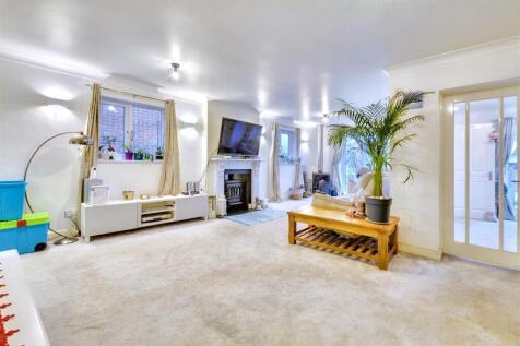 Lounge_ (4).jpeg