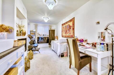 Sitting Room.jpeg