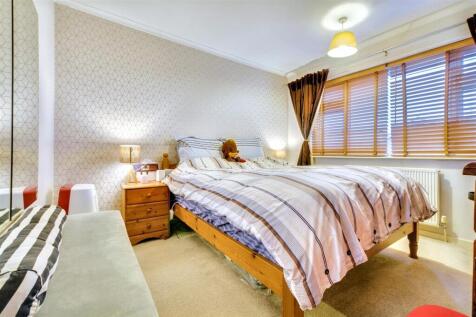 Bedroom One_3.jpeg