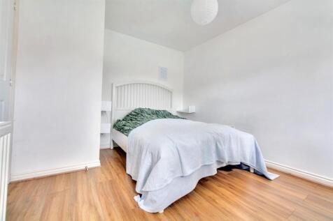 Bedroom One.jpeg