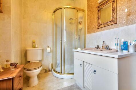 Shower Room_1.jpeg