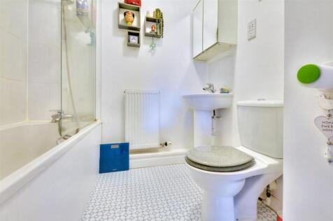 Bathroom_ (4).jpeg