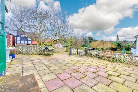 Front Garden_ (1).jpeg