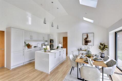 Kitchen_2.jpeg