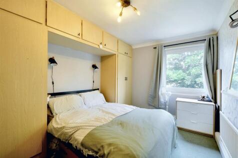 Bedroom 1.jpeg