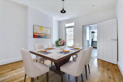 Dining Room- Virtual Furnishing