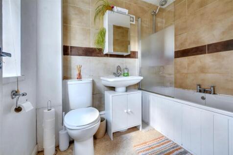 Bathroom_1.jpeg