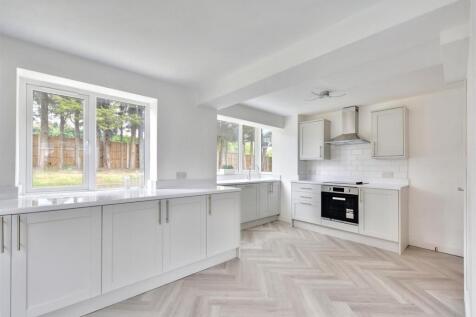 Kitchen_1.jpeg