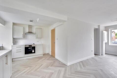 Kitchen/Dining.jpeg