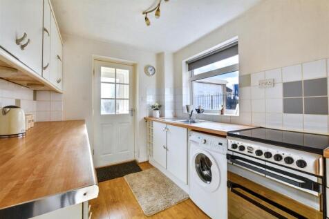 Kitchen_2.jpeg
