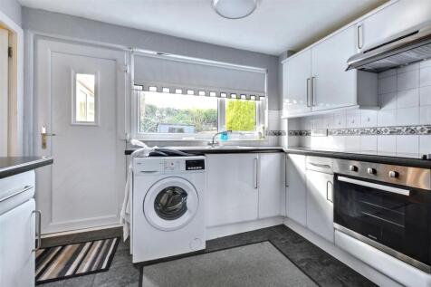 Kitchen_2.jpeg