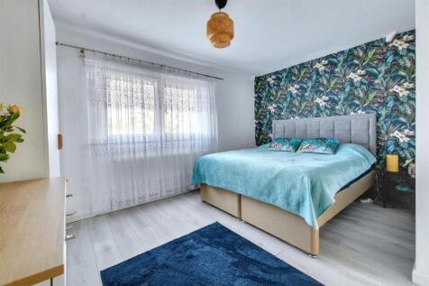 Bedroom One_1.jpeg