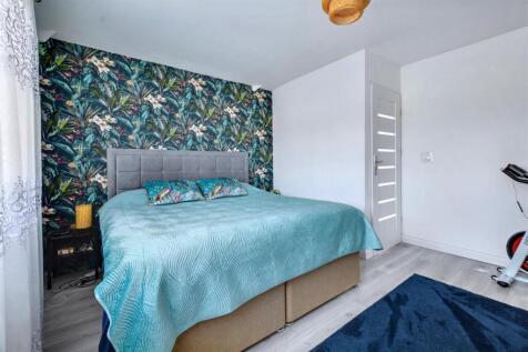 Bedroom One_2.jpeg