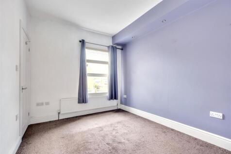 Bedroom One_1.jpeg