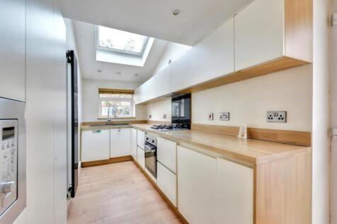 Kitchen_1.jpeg