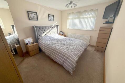 Bedroom One.jpg