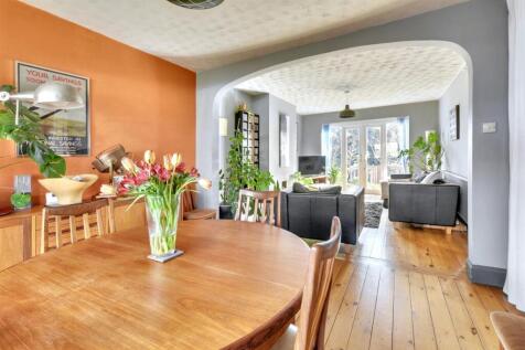 Dining Room_2.jpeg