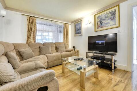 Lounge_ (1).jpeg