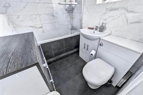 Bathroom_ (2).jpeg