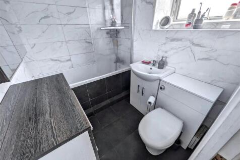 Bathroom_ (1).jpeg