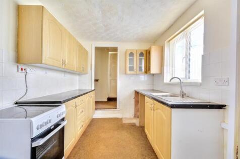 Kitchen_2.jpeg