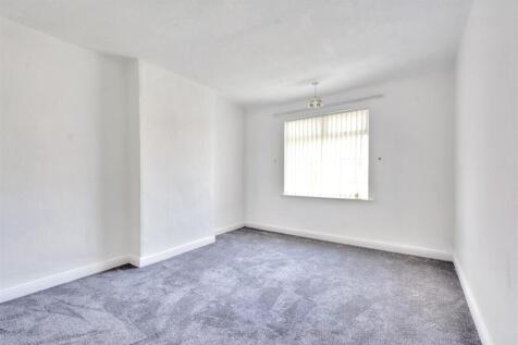Bedroom One.jpeg