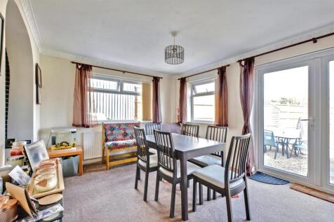 Dining Room_2.jpeg