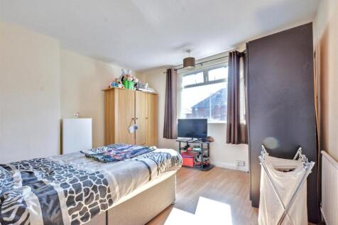 Bedroom One_1.jpeg
