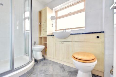 Shower Room.jpeg