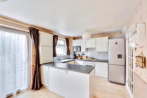 Kitchen_3.jpeg