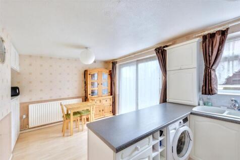 Kitchen_5.jpeg