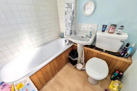 Bathroom_1.jpeg